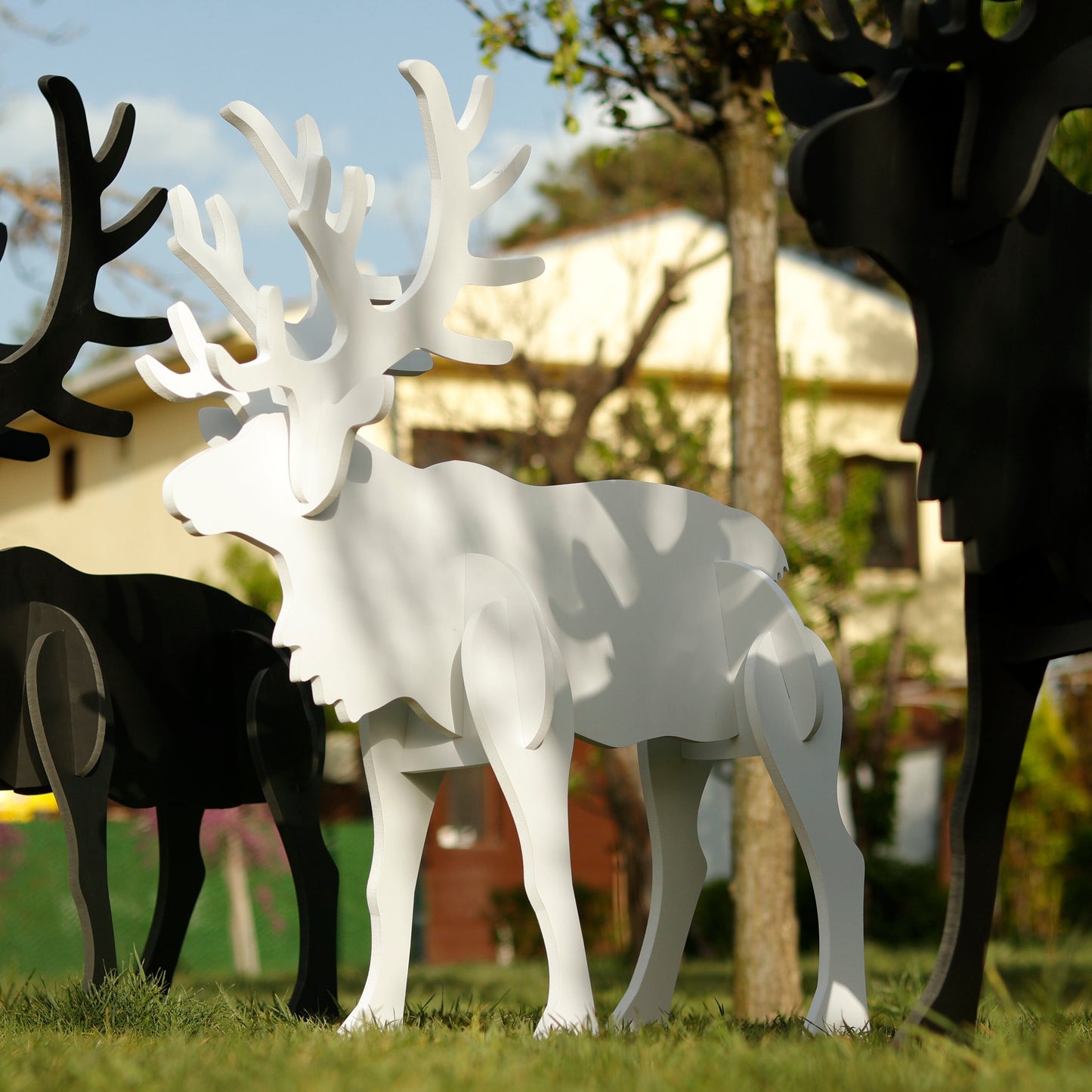 Large All Weather PVC Yard Display, Black Moose & White Moose Garden Decoration, Unique Standing Outdoor Decors, Giant Yard Art, Bekerart