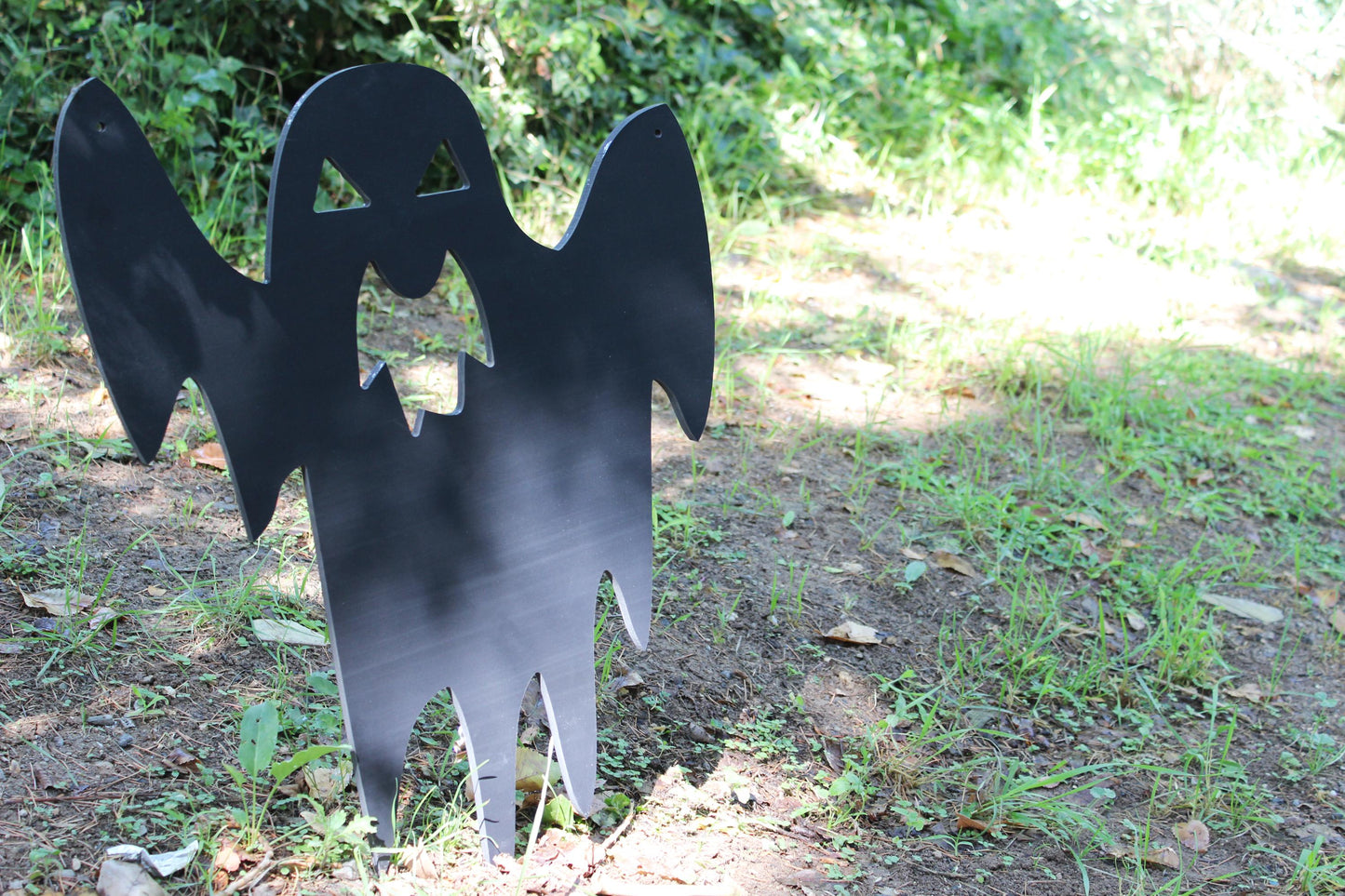 Set of 2 Spooky Ghost Yard Display, Halloween Garden Decoration, All-Weather PVC Yard Decoration, Year-Round Decors, Scary Ghost Yard Art