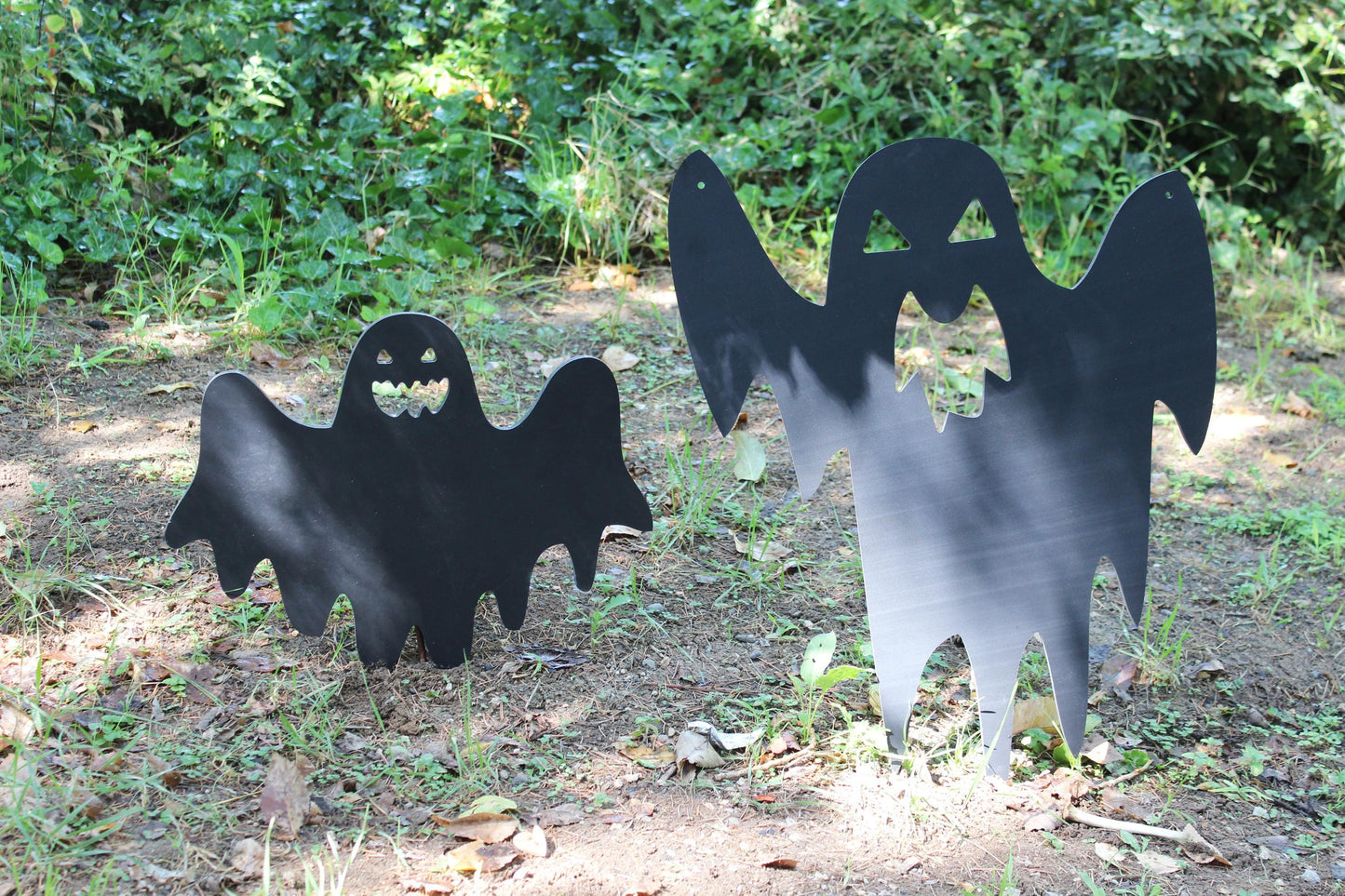 2 PCS Halloween Ghost Yard Display, All-Weather PVC Halloween Garden Decoration, Scary Ghost Yard Art