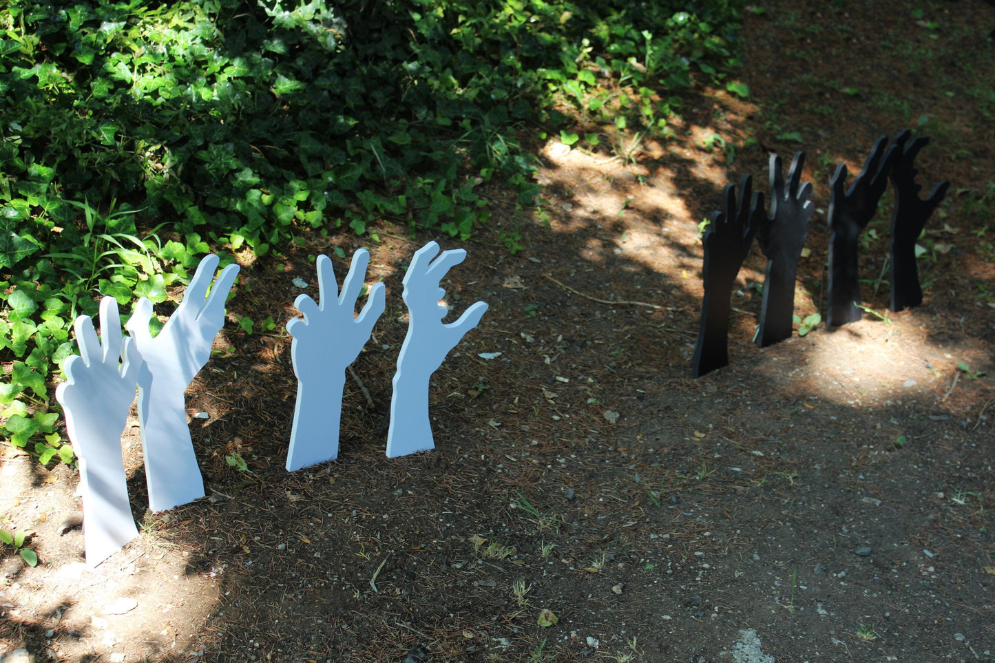 PVC All-Weather 4 PCS Zombie Hands Halloween Yard Display, Garden Decoration, Halloween Decors, Scary Yard Art, Unique Outdoor Decors
