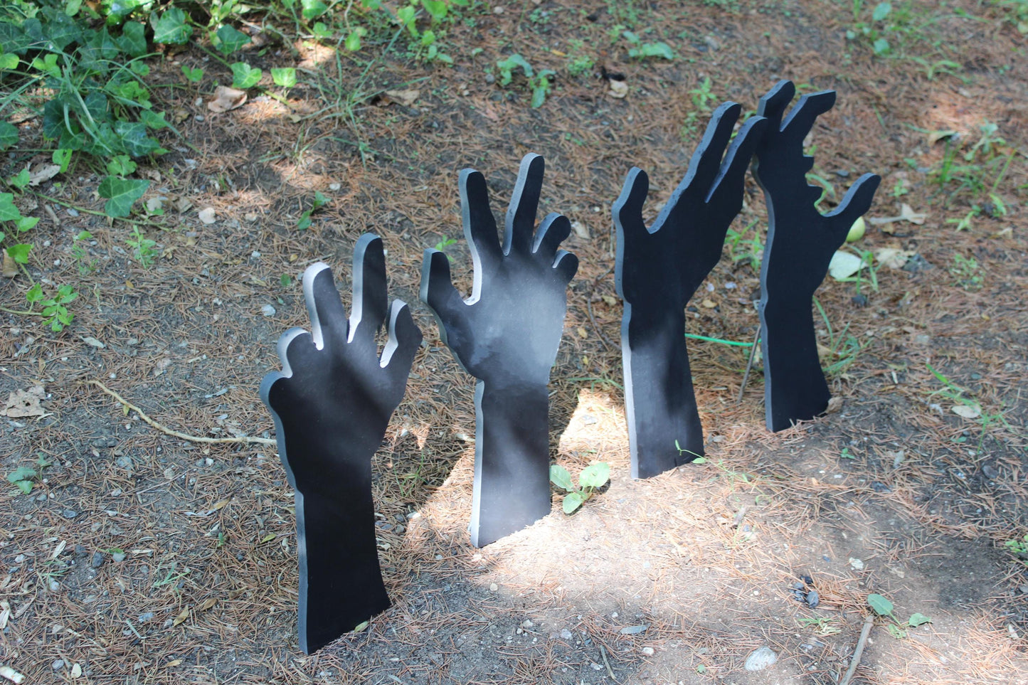 PVC All-Weather 4 PCS Zombie Hands Halloween Yard Display, Garden Decoration, Halloween Decors, Scary Yard Art, Unique Outdoor Decors