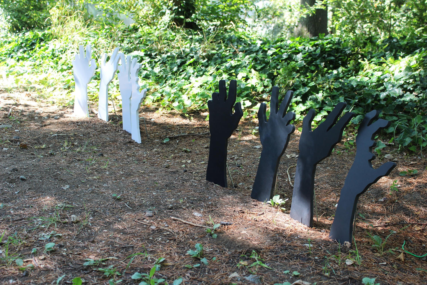 PVC All-Weather 4 PCS Zombie Hands Halloween Yard Display, Garden Decoration, Halloween Decors, Scary Yard Art, Unique Outdoor Decors