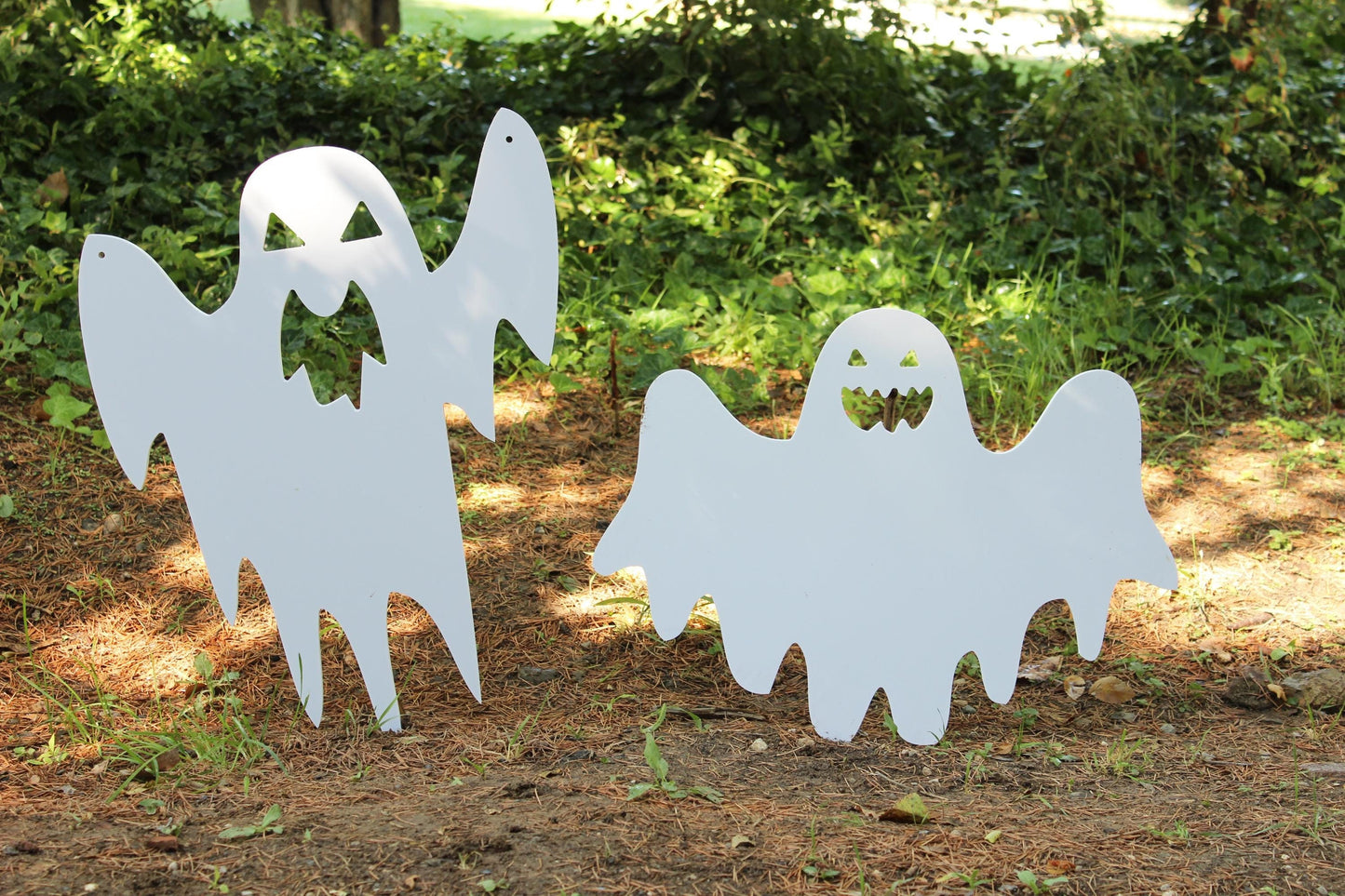 2 PCS Halloween Ghost Yard Display, All-Weather PVC Halloween Garden Decoration, Scary Ghost Yard Art
