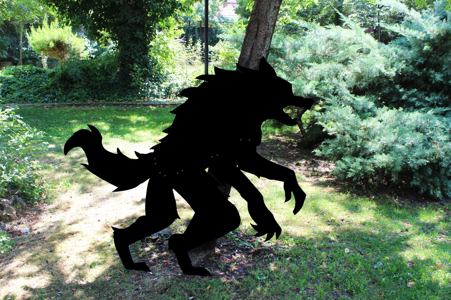 Giant 5.5 Ft Halloween Werewolf Yard Display, PVC Garden Decoration, All-Weather Wolfman Yard Art, Realistic Sculpture, Year-Round Art, Wolf