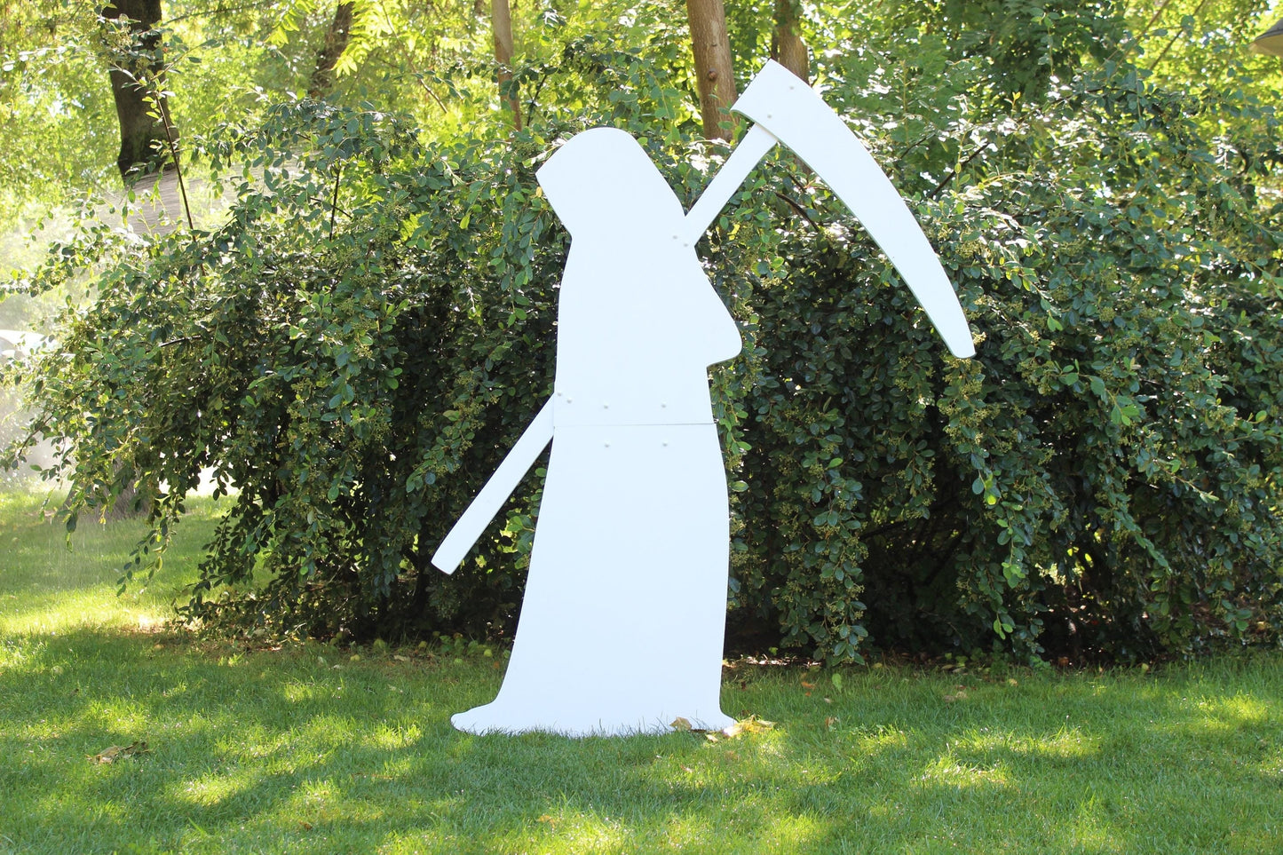 Giant 5.7 Ft Grim Reaper Yard Display, PVC Garden Decoration, Death Angel Yard Art, Year-Round Yard Decors, All-Weather Unique Decor