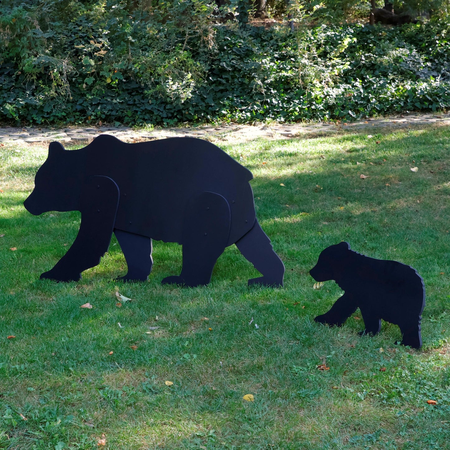 Christmas Gift American Black Bear Yard Display, All-Weather Garden Decoration, Bear Family Yard Decor, Weather Proof Yard Art, Sculptures