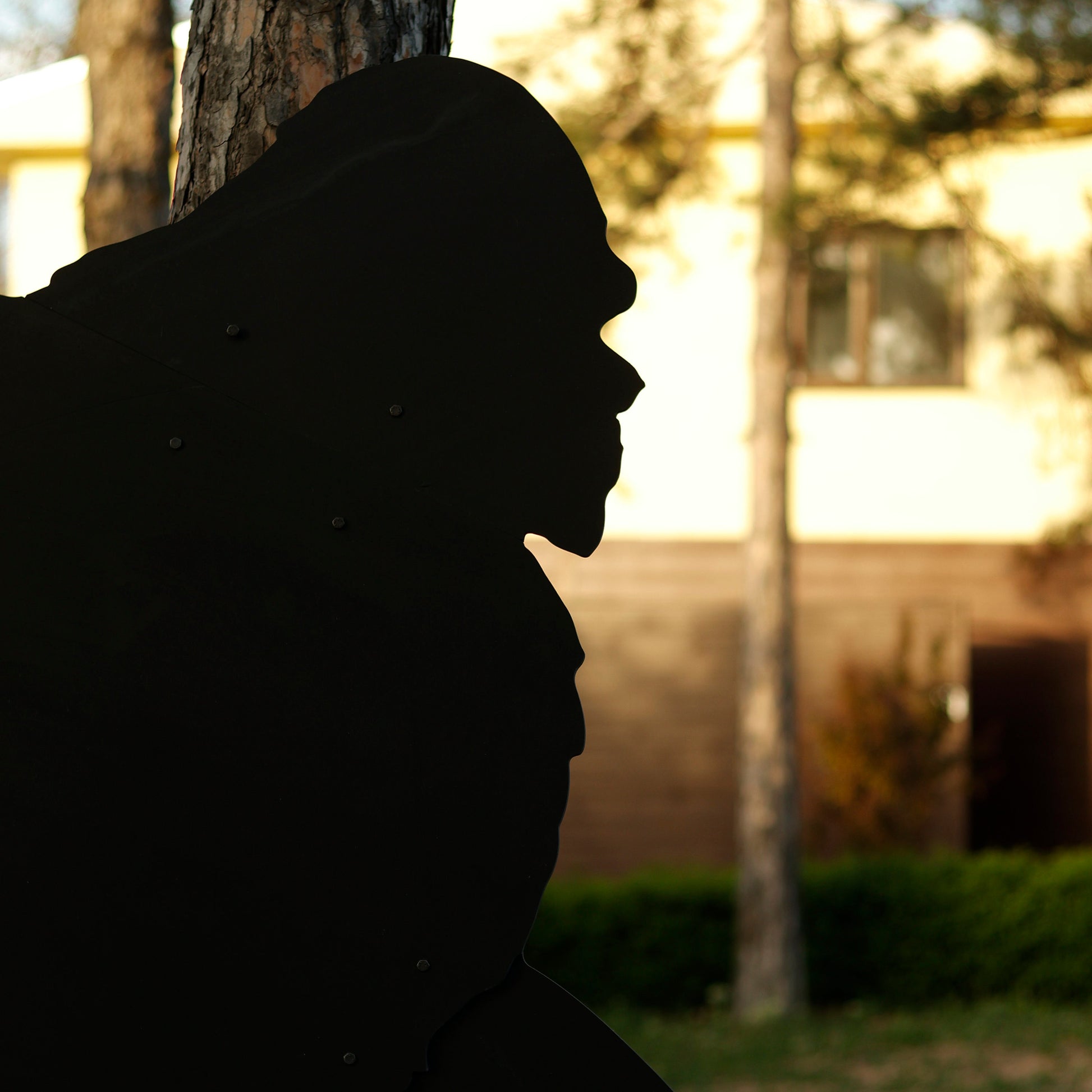 Bigfoot Halloween Yard Display – 7 Ft PVC Sasquatch Outdoor Decor, Giant Lawn Silhouette, Fall Garden Decoration for Spooky Season