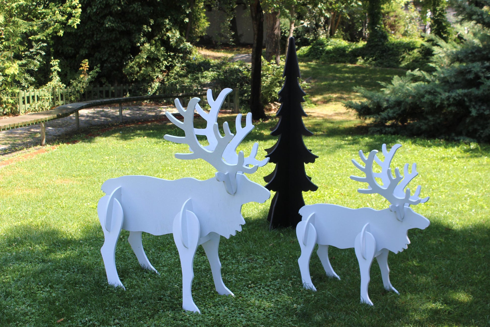Reindeer Christmas Yard Display Set, Large PVC Moose & Deer Lawn Sculpture, Holiday Outdoor Decoration for Garden or Driveway