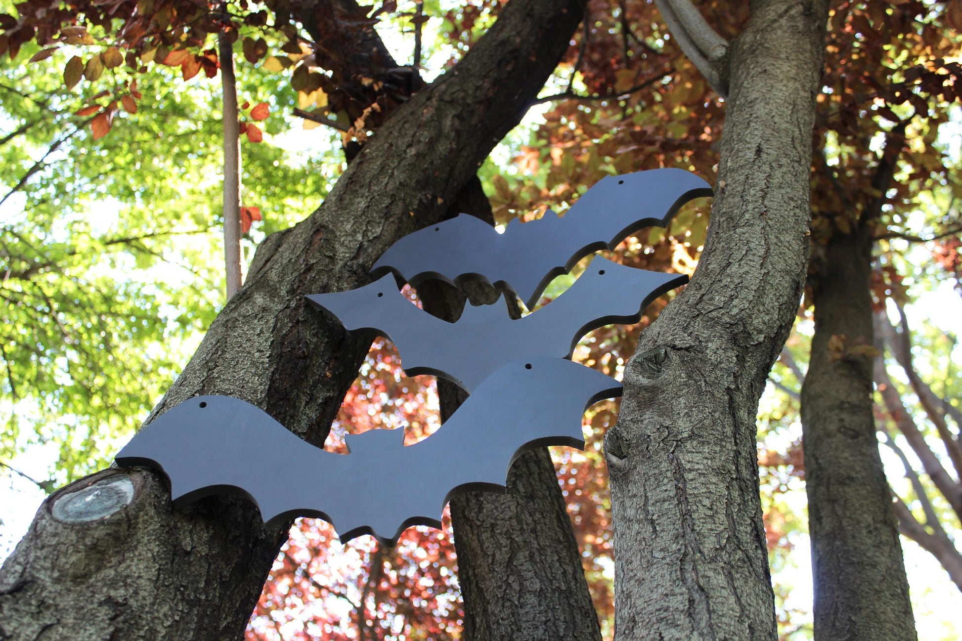 Set of 6 Hanging Halloween Bats, 15” PVC Yard Decor, White or Black Bat Decorations, Scary Tree Hanging Props, Outdoor Haunted Decor