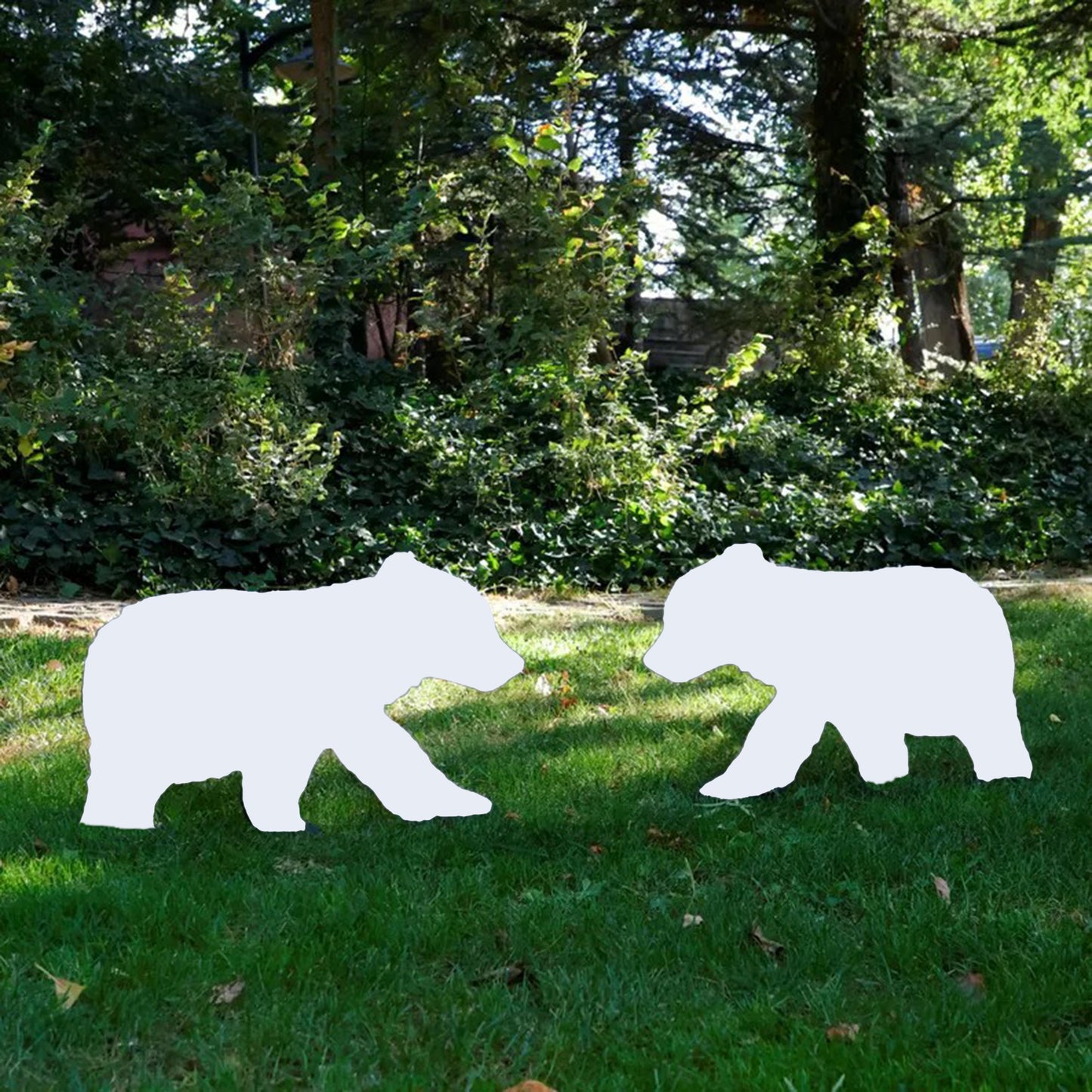 White Bear Yard Display, All-Weather Garden Decoration, Bear Family Yard Decor, Weather Proof Yard Art, Outdoor Sculptures