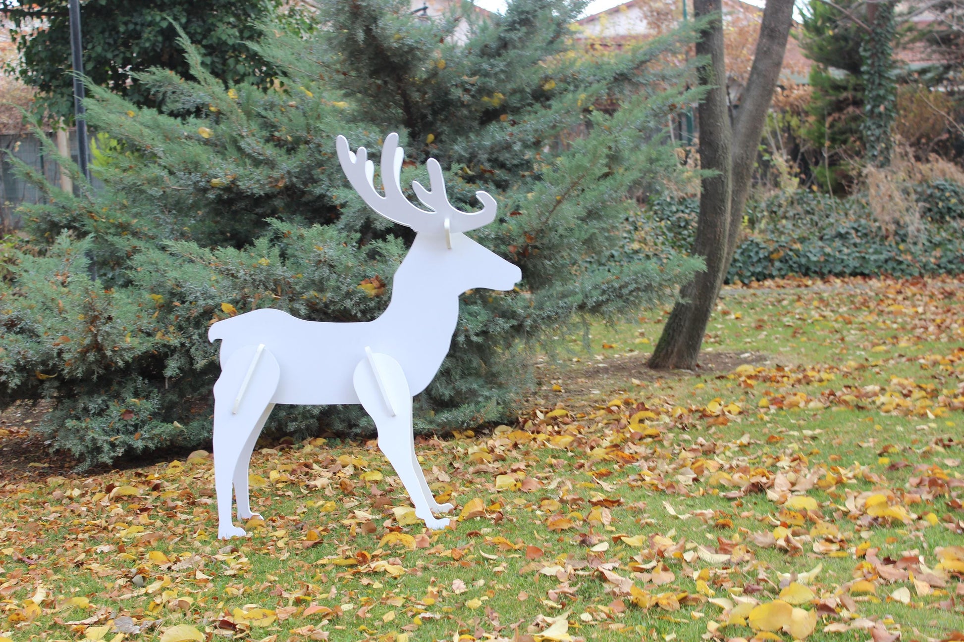 Elegant Christmas Reindeer Yard Display, PVC Outdoor Lawn Statue, All-Weather Garden Deer Art, Holiday Yard Decoration, Winter Decor