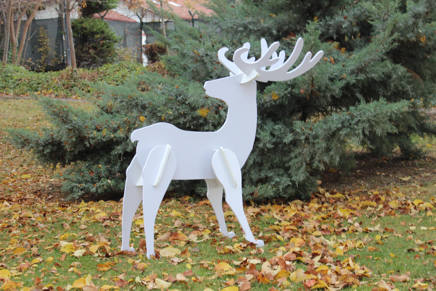 Modern Reindeer Yard Art, All-Weather PVC Lawn Sculpture, Outdoor Garden Decor, Elegant Deer Display, Minimalist Yard Decoration
