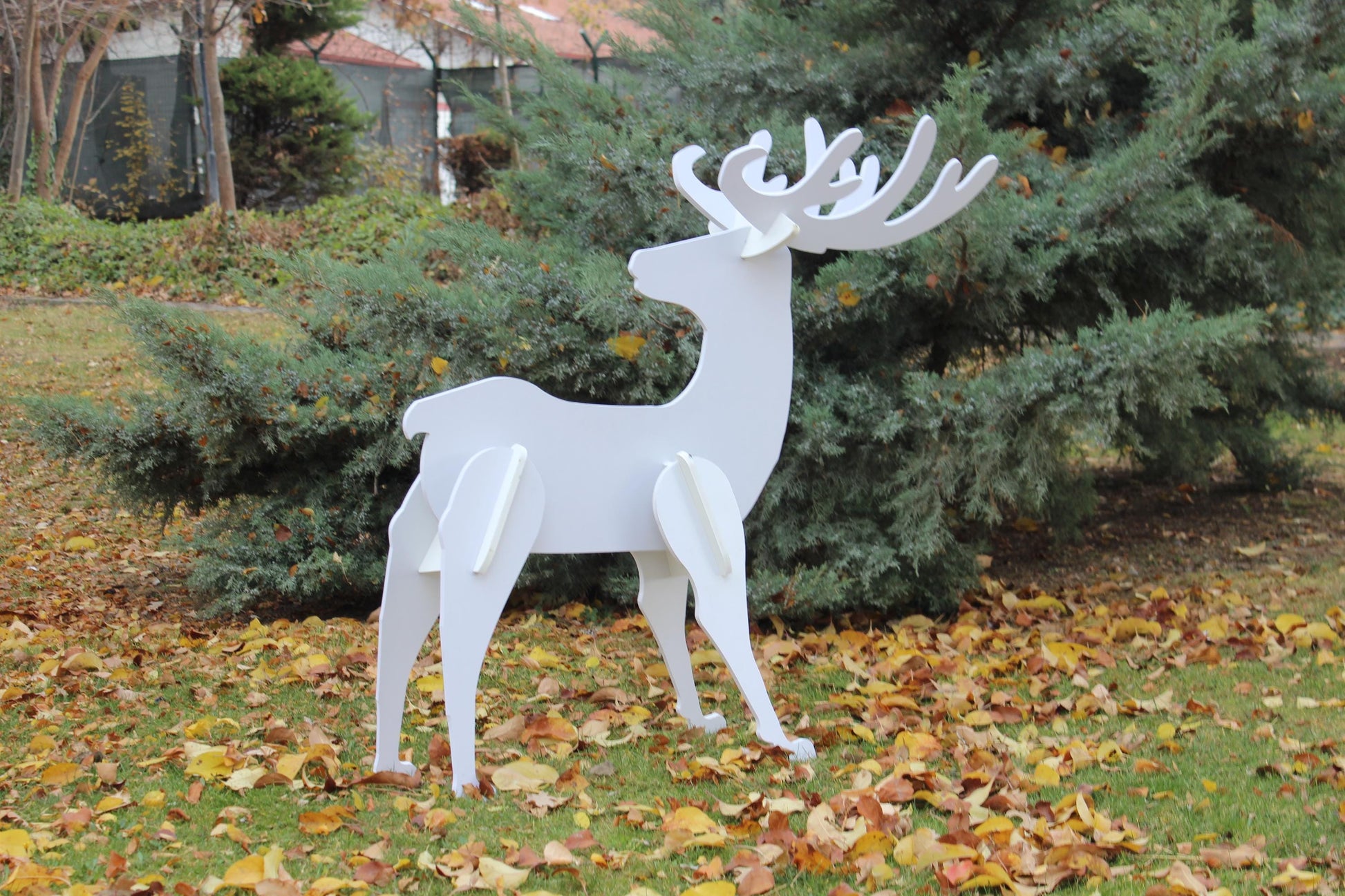 Modern Reindeer Yard Art, All-Weather PVC Lawn Sculpture, Outdoor Garden Decor, Elegant Deer Display, Minimalist Yard Decoration