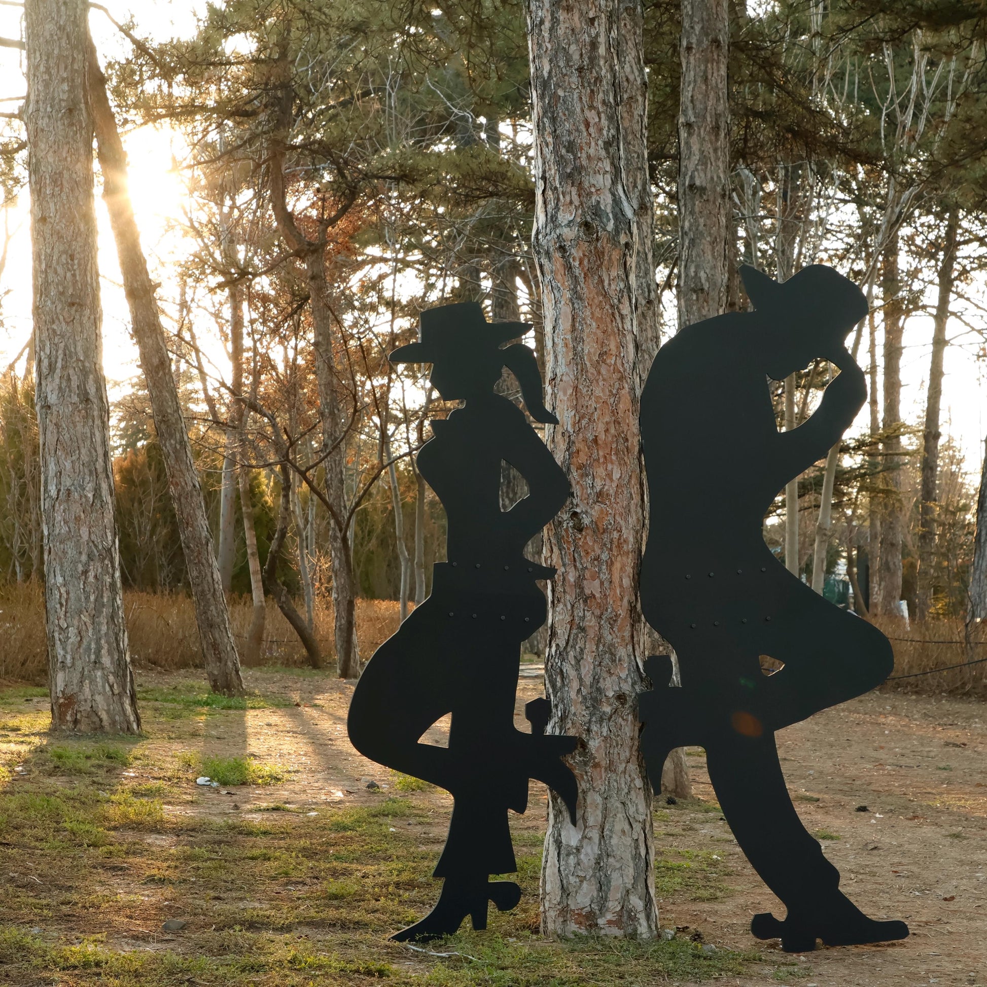 Giant Cowboy & Cowgirl Yard Display, 5 Ft All-Weather Western PVC Outdoor Decor, Ranch Silhouettes for Garden or Fence, Country Yard Art