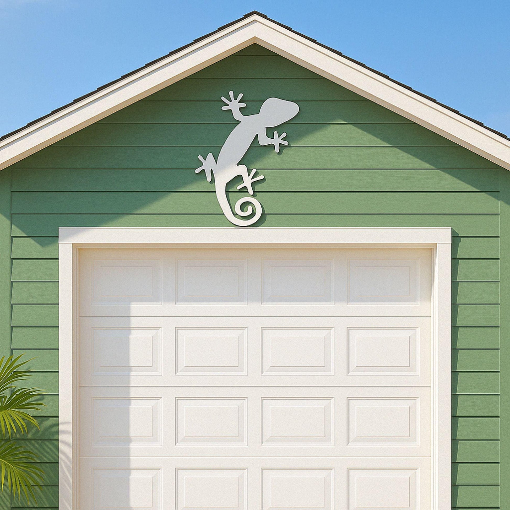 Gecko Wall Decor, Outdoor PVC Lizard Sign for Gable or Porch, Tropical Reptile Art, Coastal House Exterior Weatherproof Accen