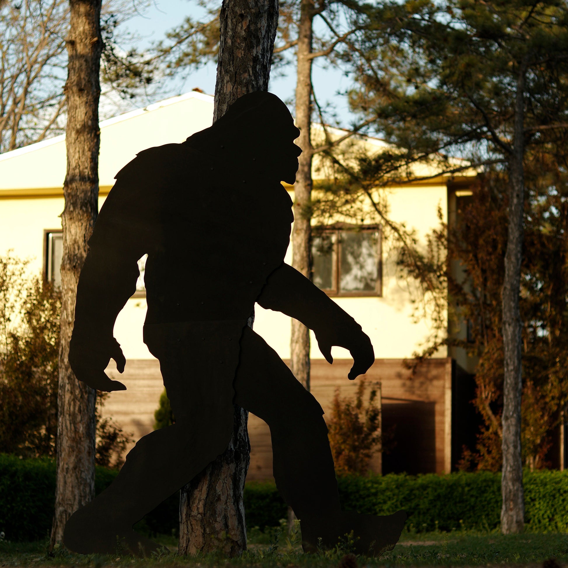 Giant Bigfoot Halloween Yard Decoration, 7 Ft Tall PVC Sasquatch for Outdoor Display, Spooky Fall Garden Decor