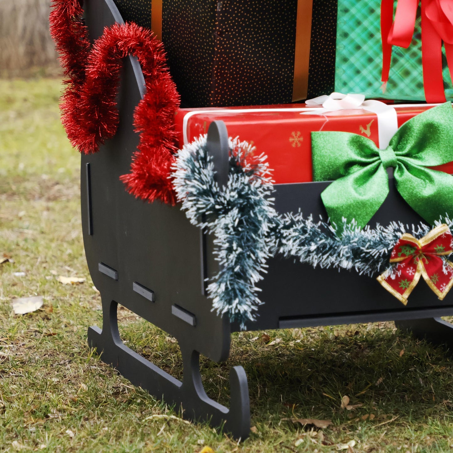 Black Christmas Sleigh Yard Display, Giant All-Weather PVC Sledge, Outdoor Holiday Garden Decoration, Modern Christmas Yard Art