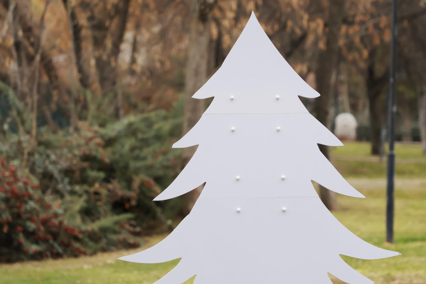 Large PVC Christmas Tree Yard Display, Outdoor Holiday Lawn Decoration, White Winter Tree Silhouette, Christmas Yard Art, Weatherproof Decor